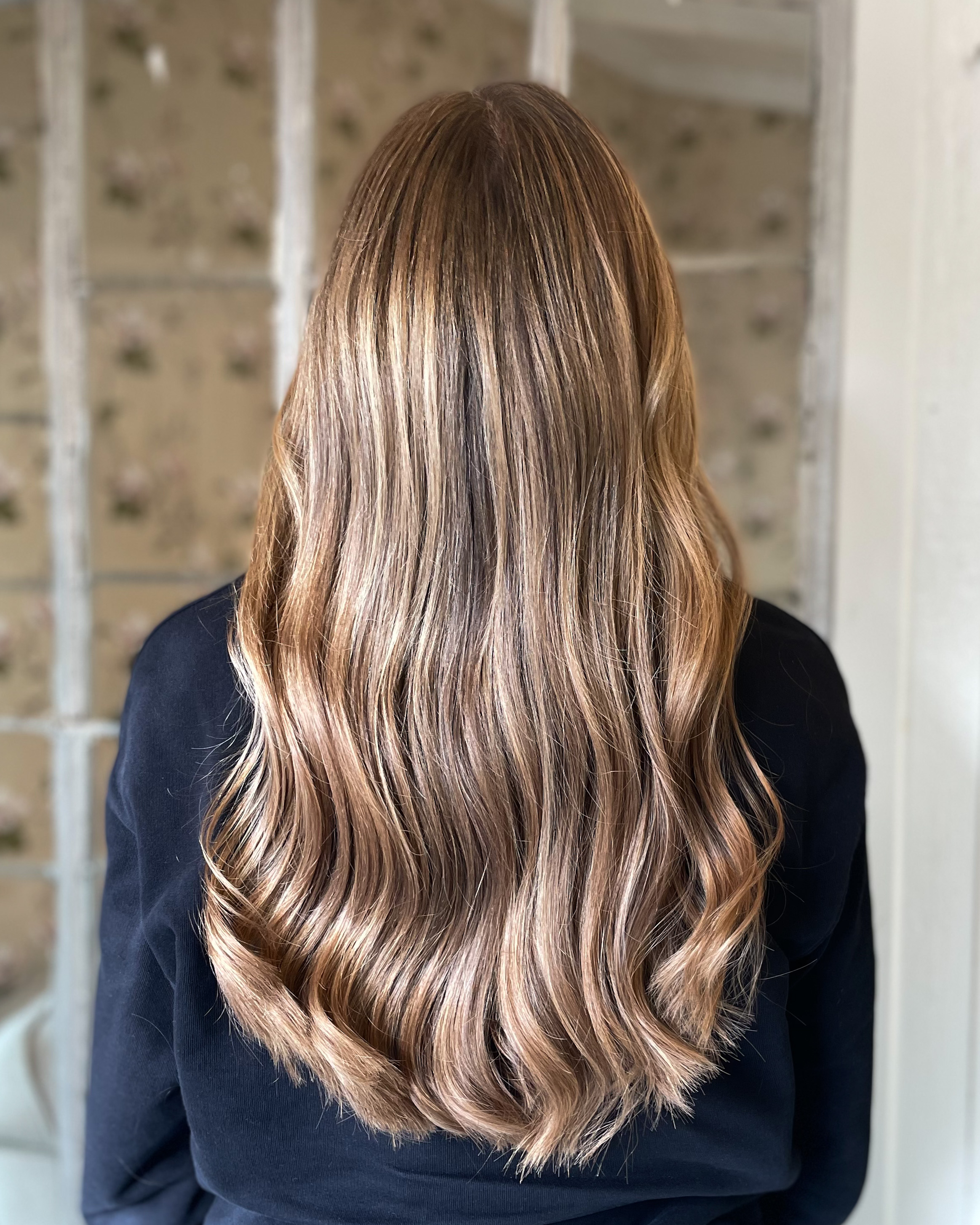 Karamellblond hårfärg