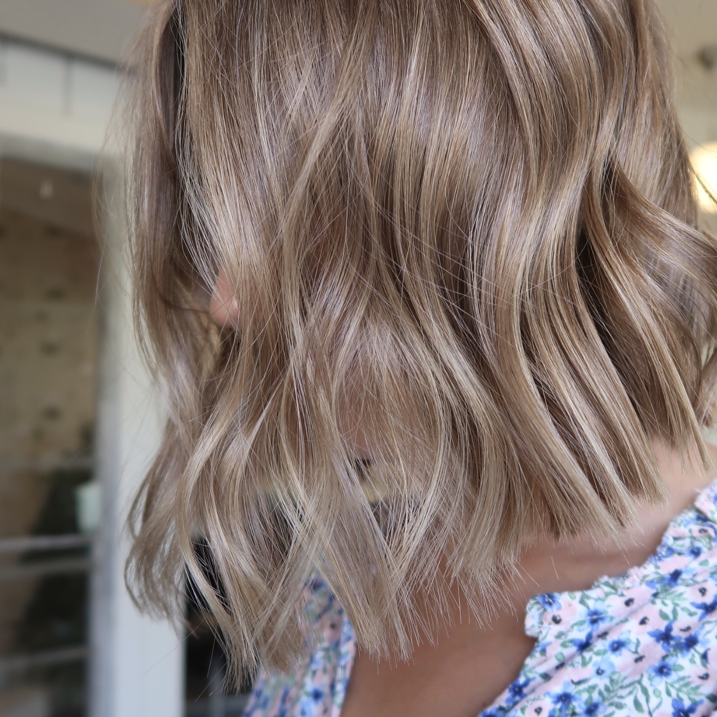 Kort lob klippning med babylights