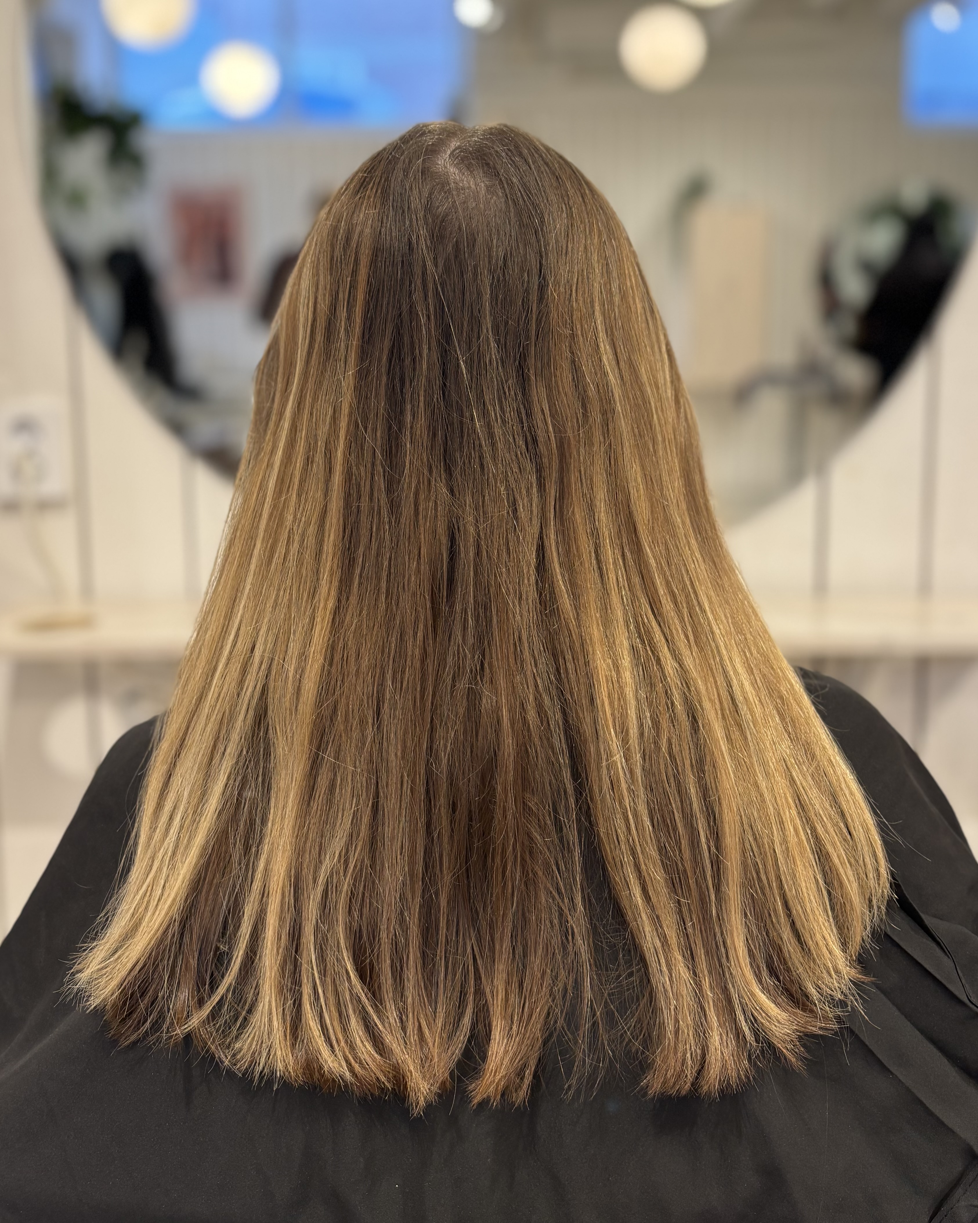 Varm beige hårfärg