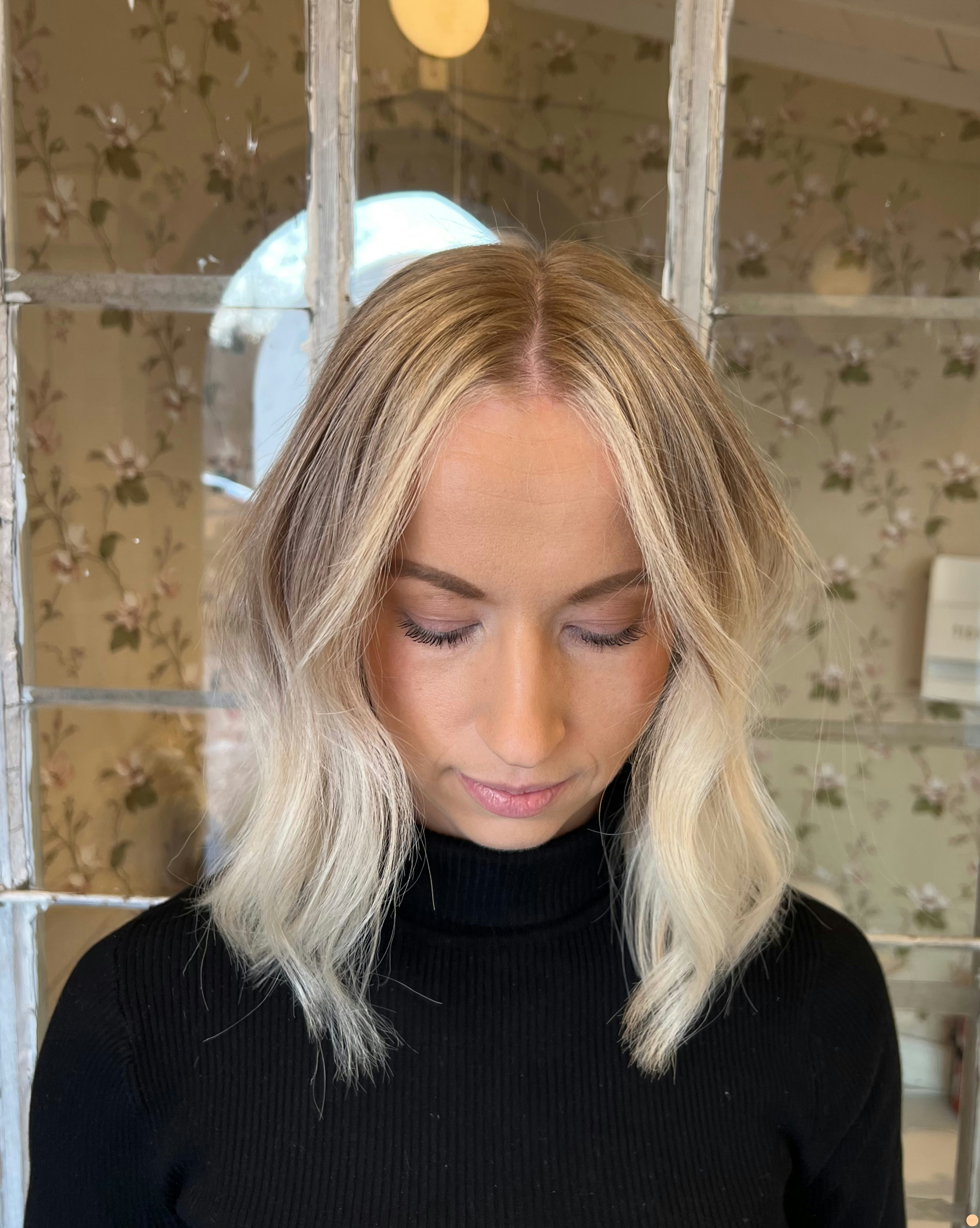 Reverse blonde balayage 🌟