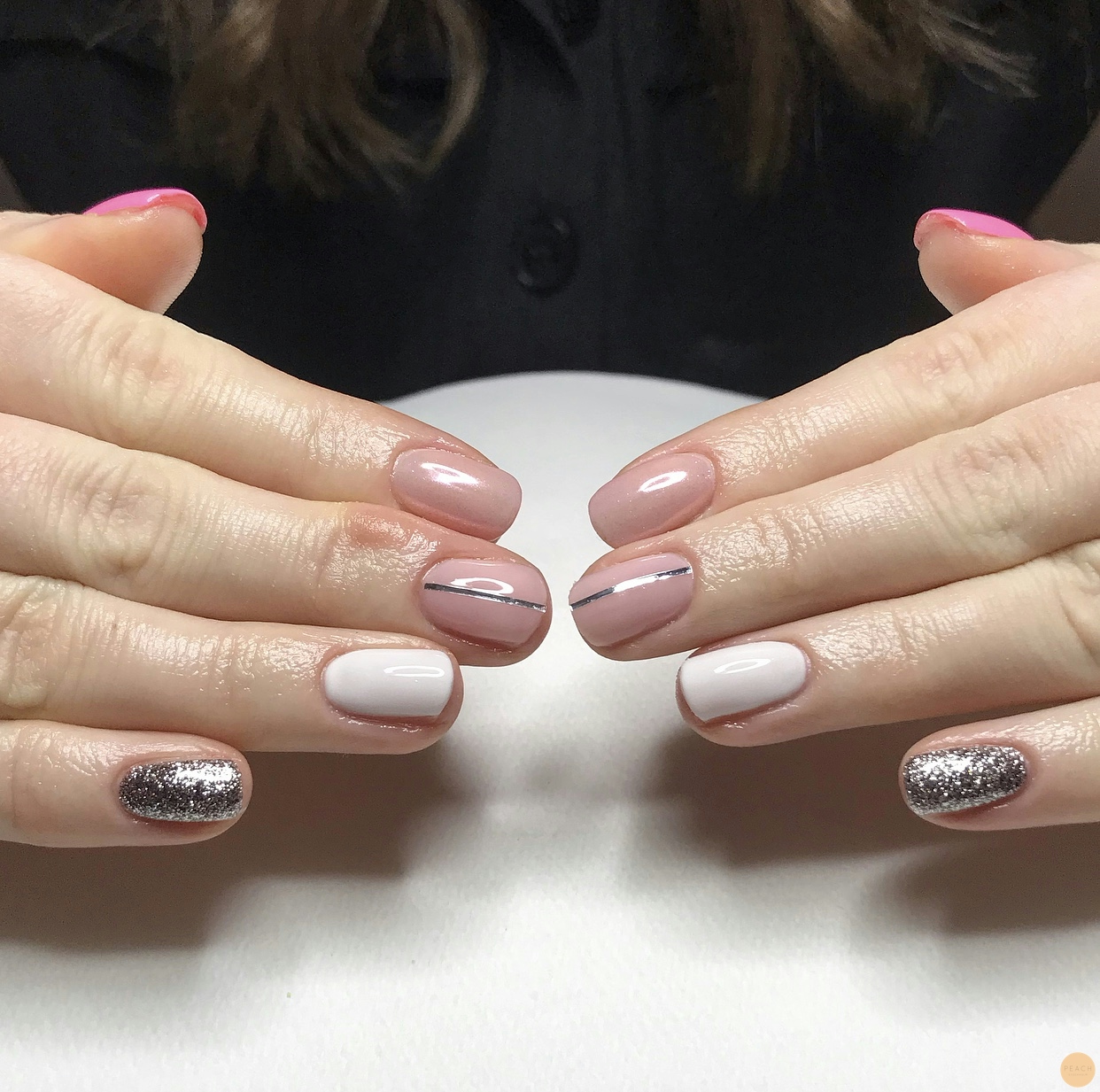 Blandad nagel kombination i rosa