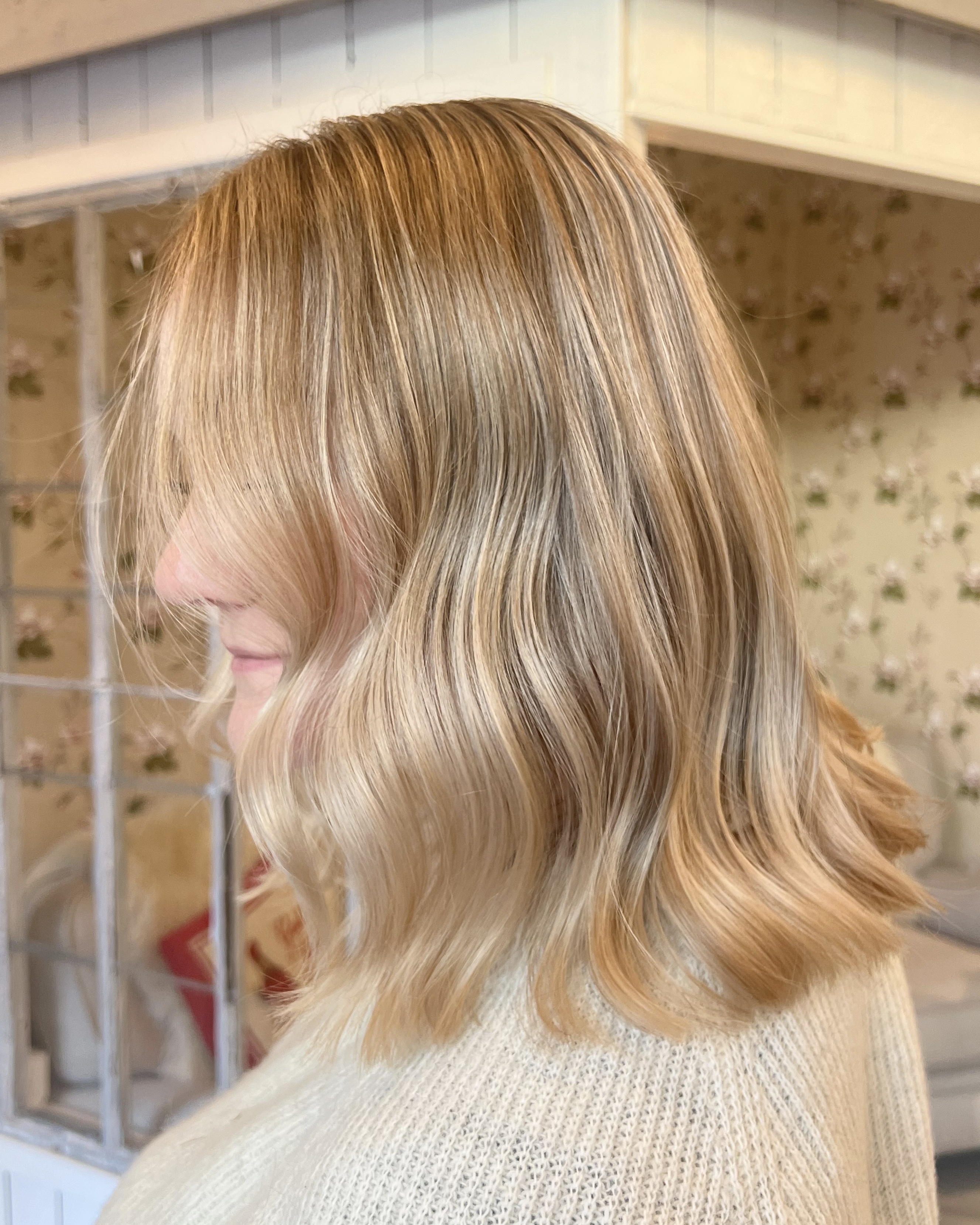 Beige blonde hair color