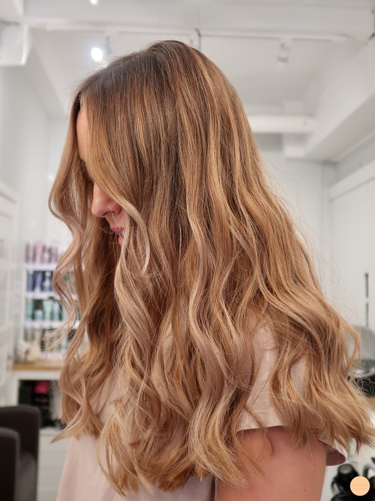 Balayage i mörkt hår