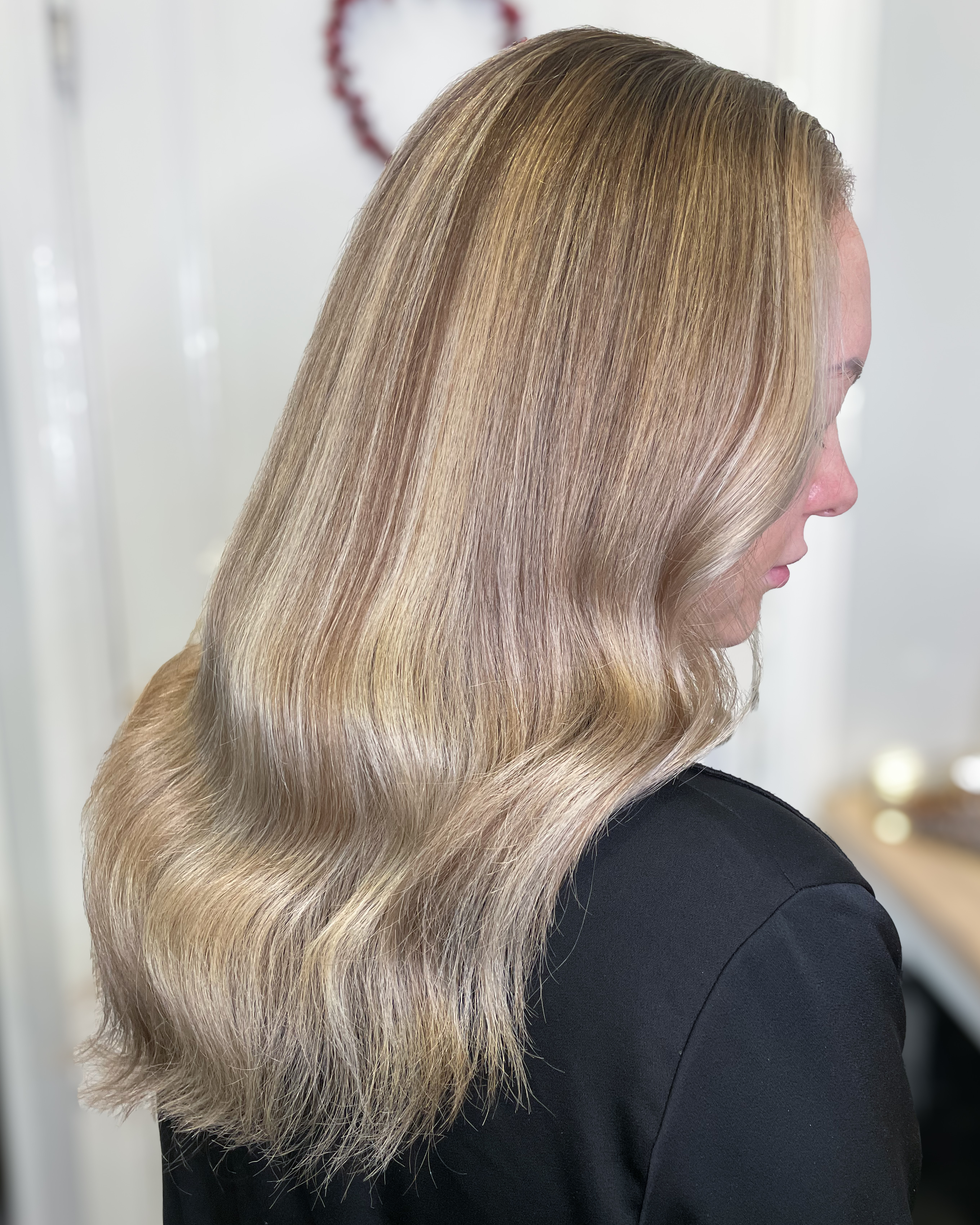 Creamy blonde hair 🤍✨