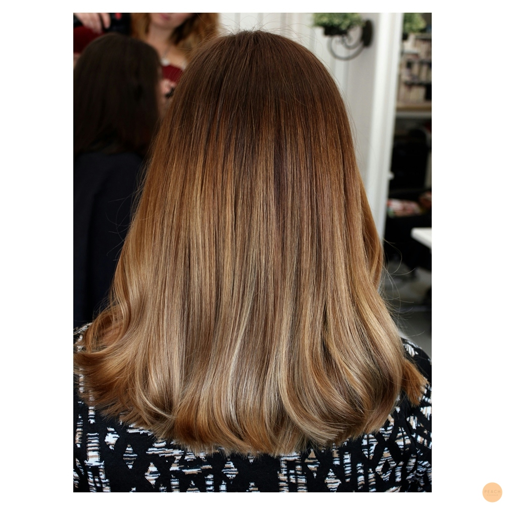 Bronde sombre hårfärg med varma slingor | Warm bronde sombre hair
