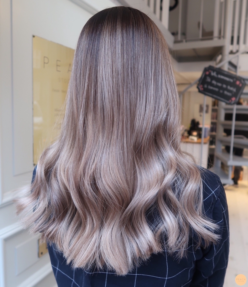 Balayage på mörkt hår