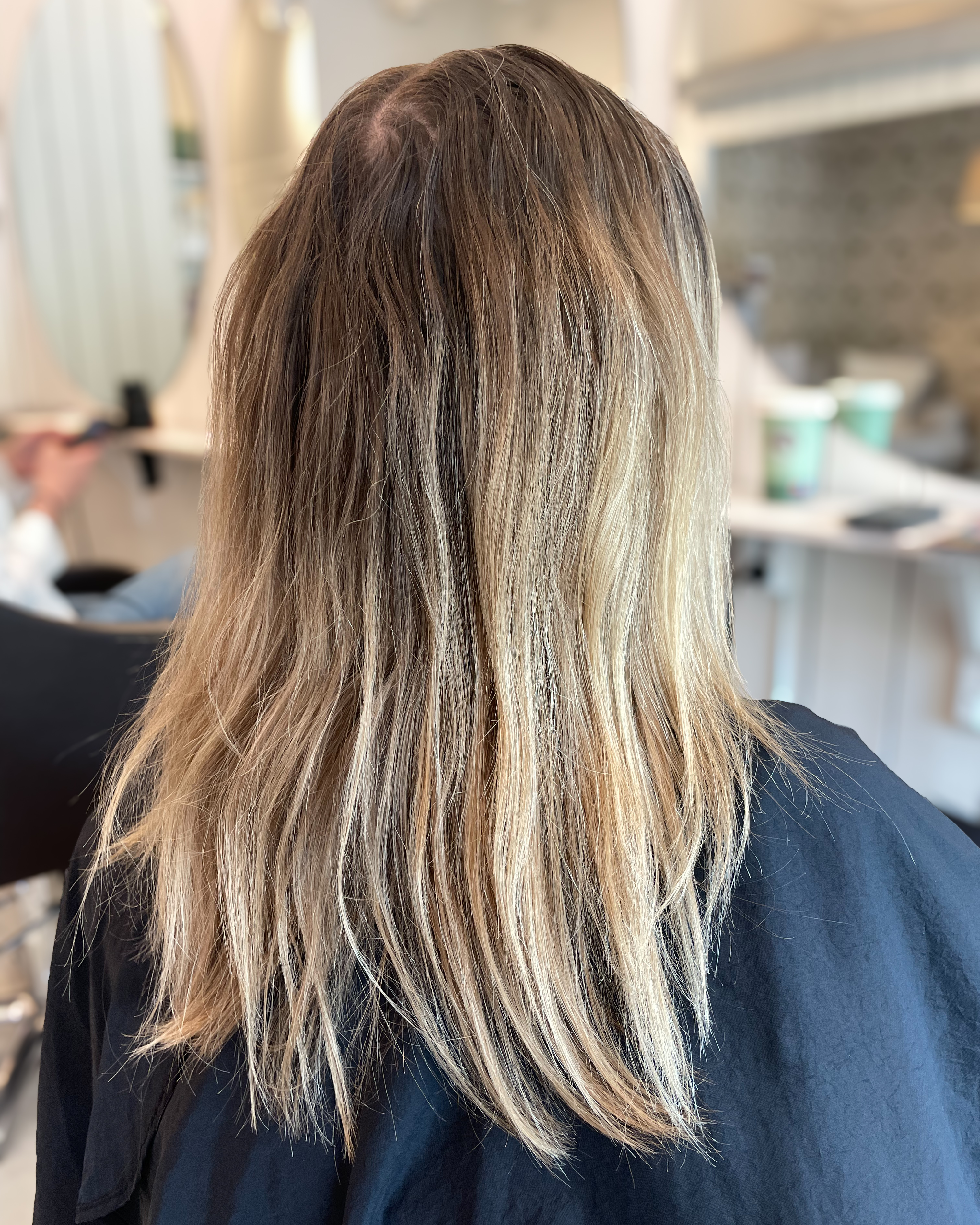 Creamy beige blond balayage ✨🍦