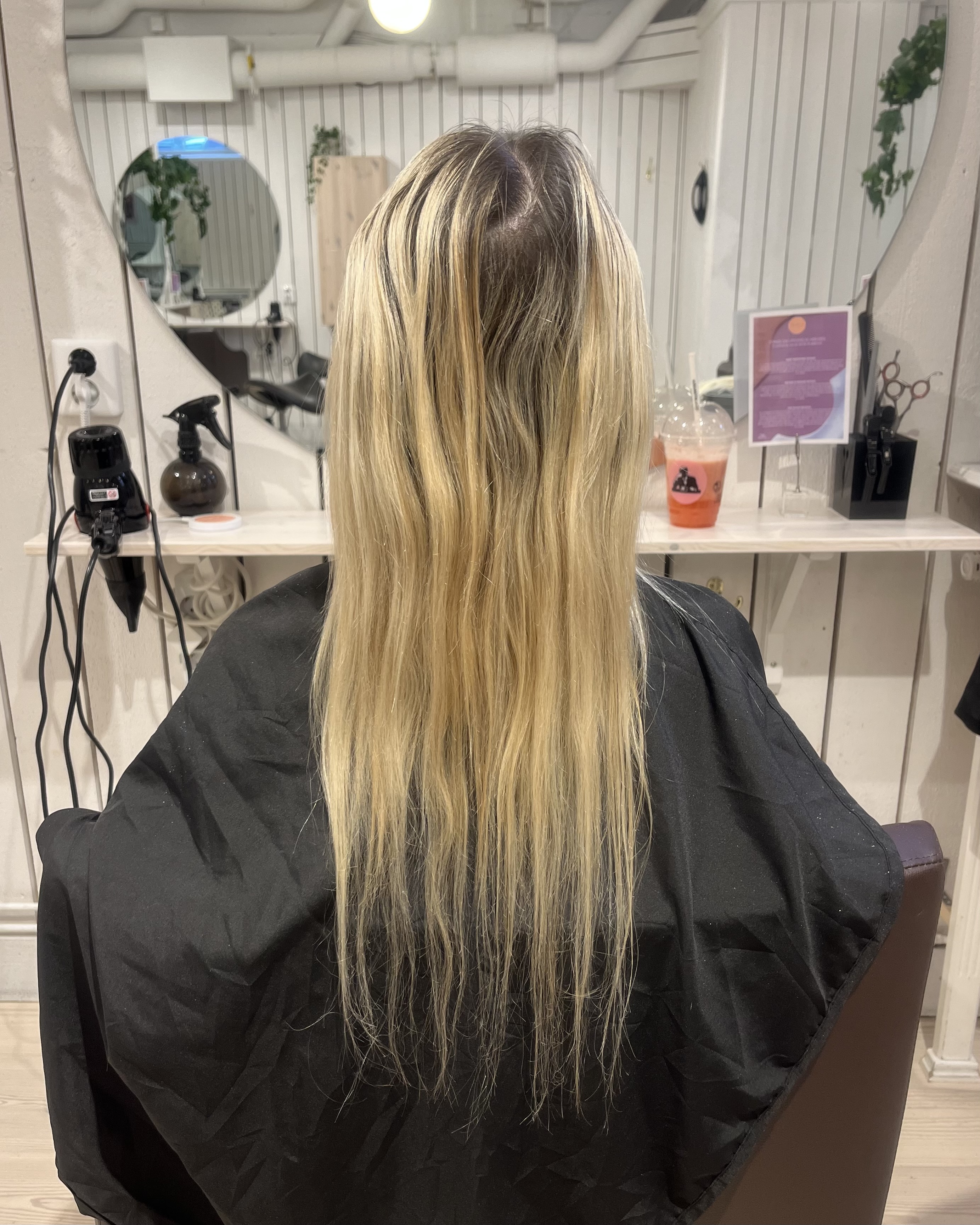 Krämig blond hårförlängning