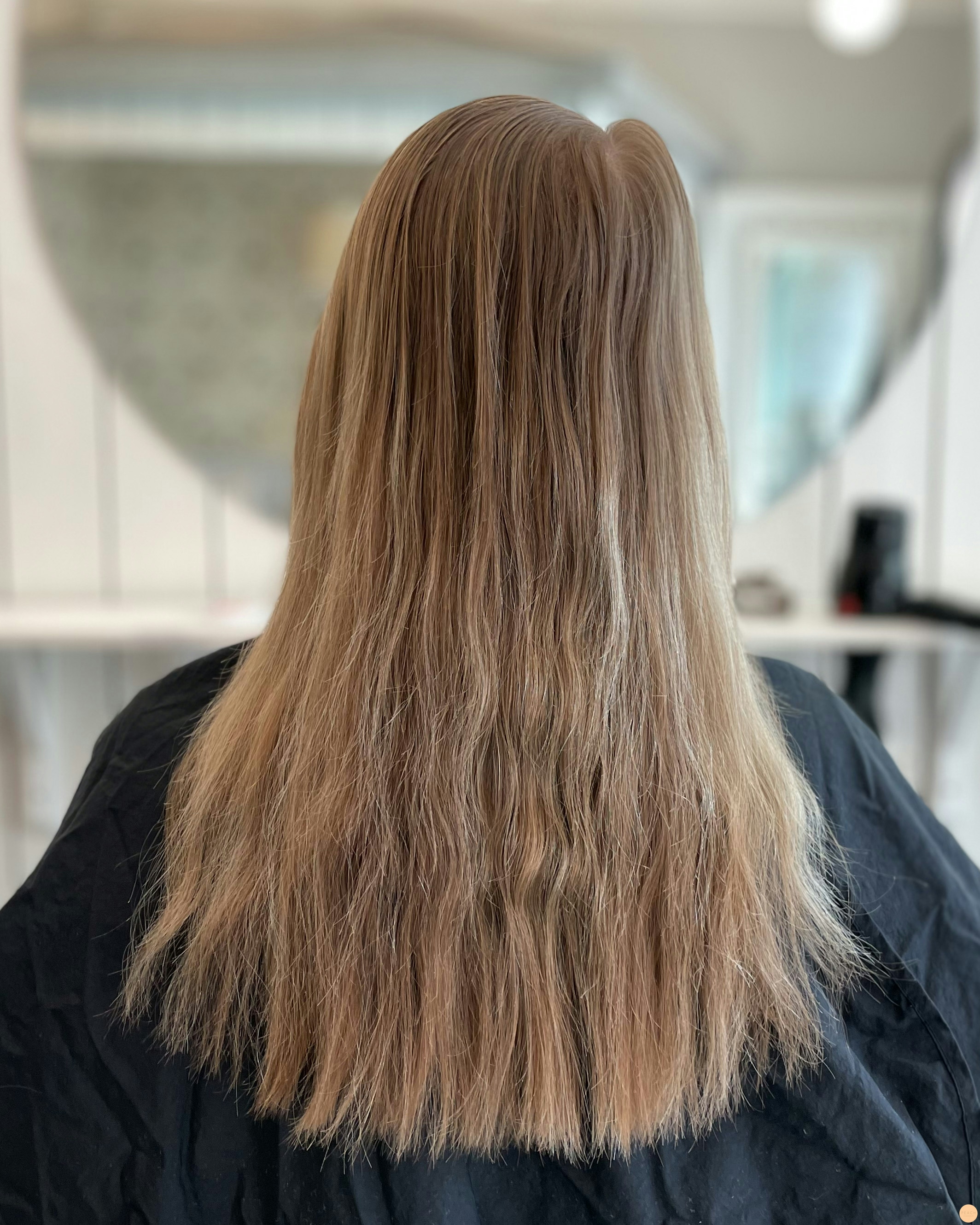 Beige blond hårfärg med teasylight