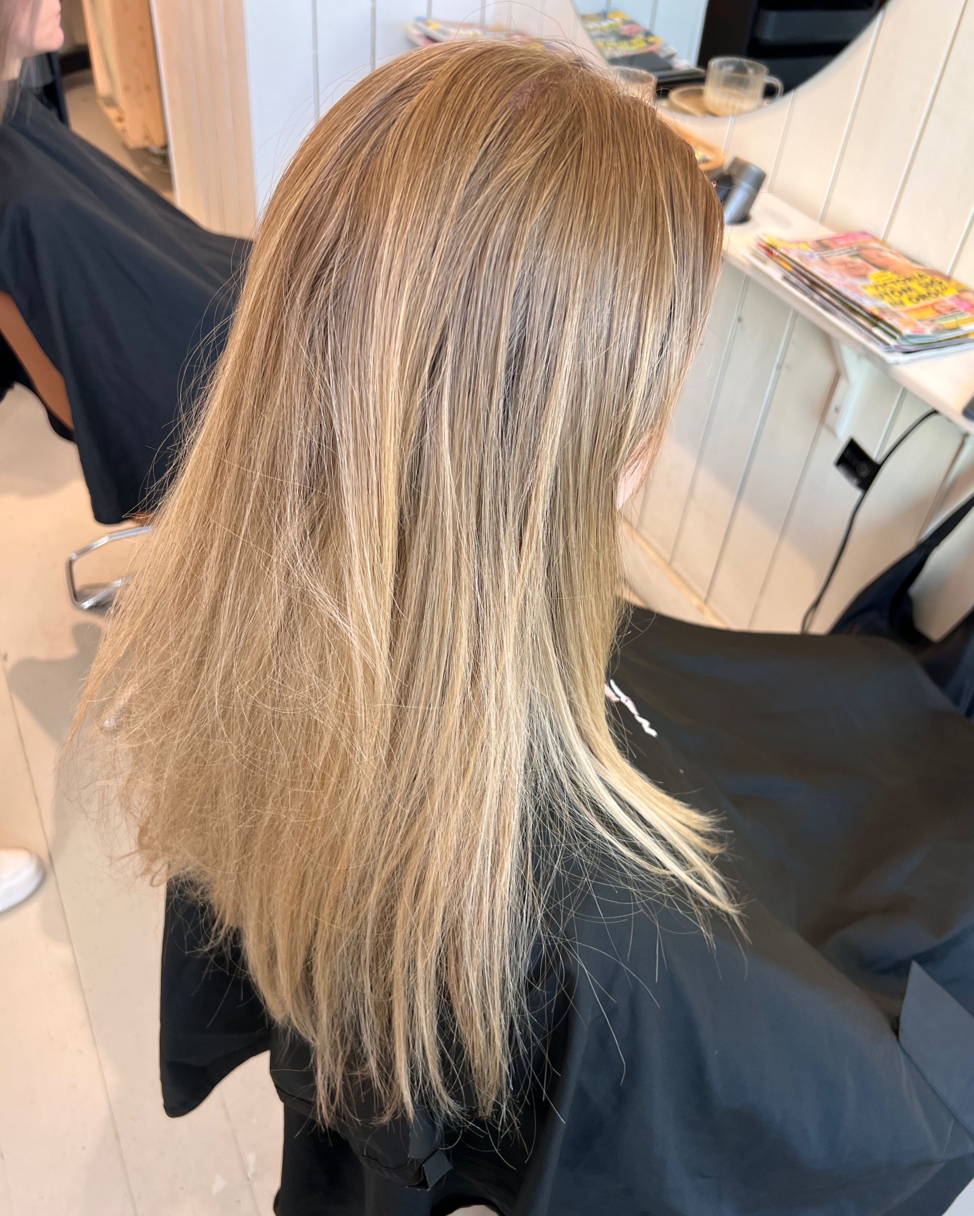 Vanilla blonde hair color 💘