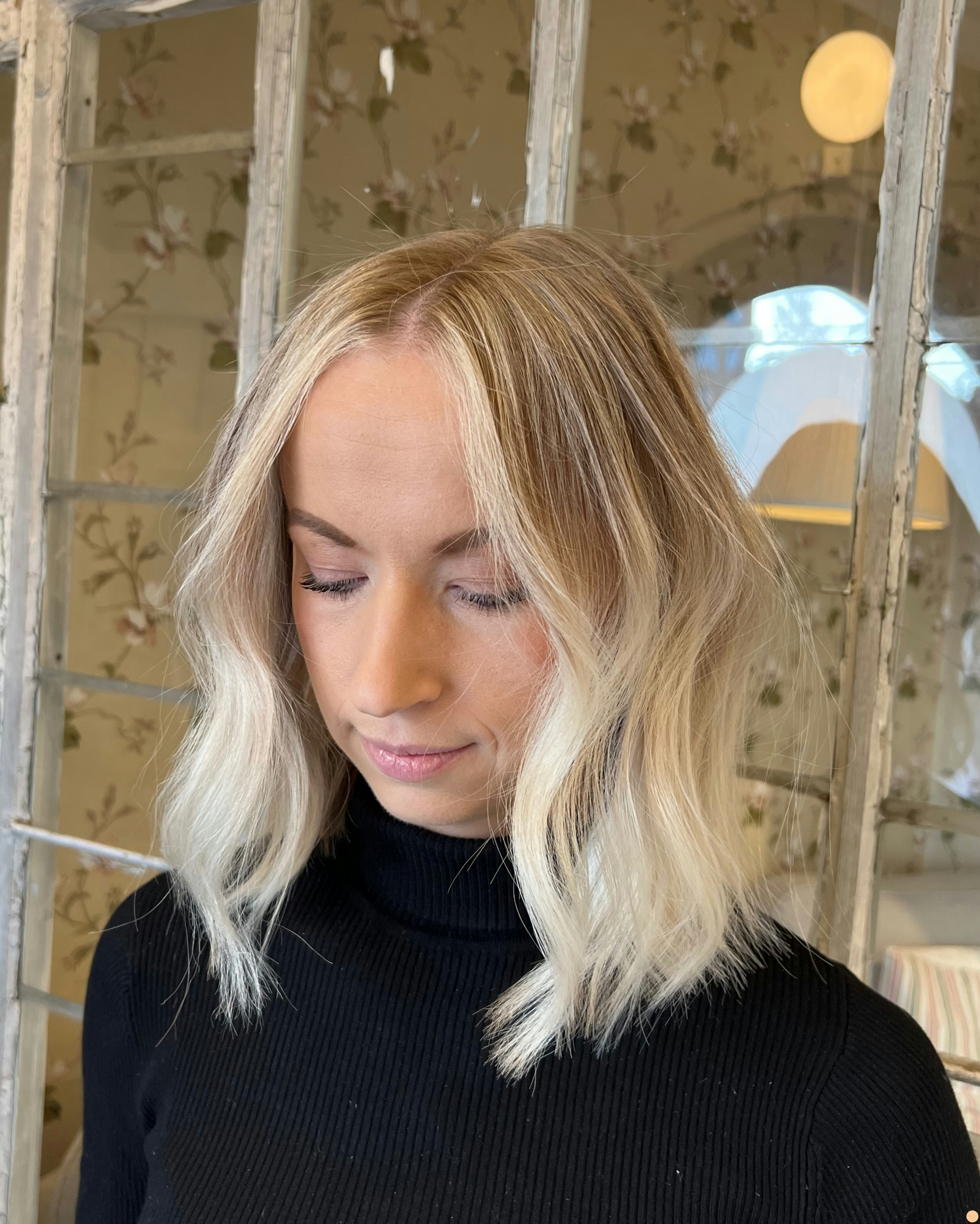 Reverse blonde balayage 🌟