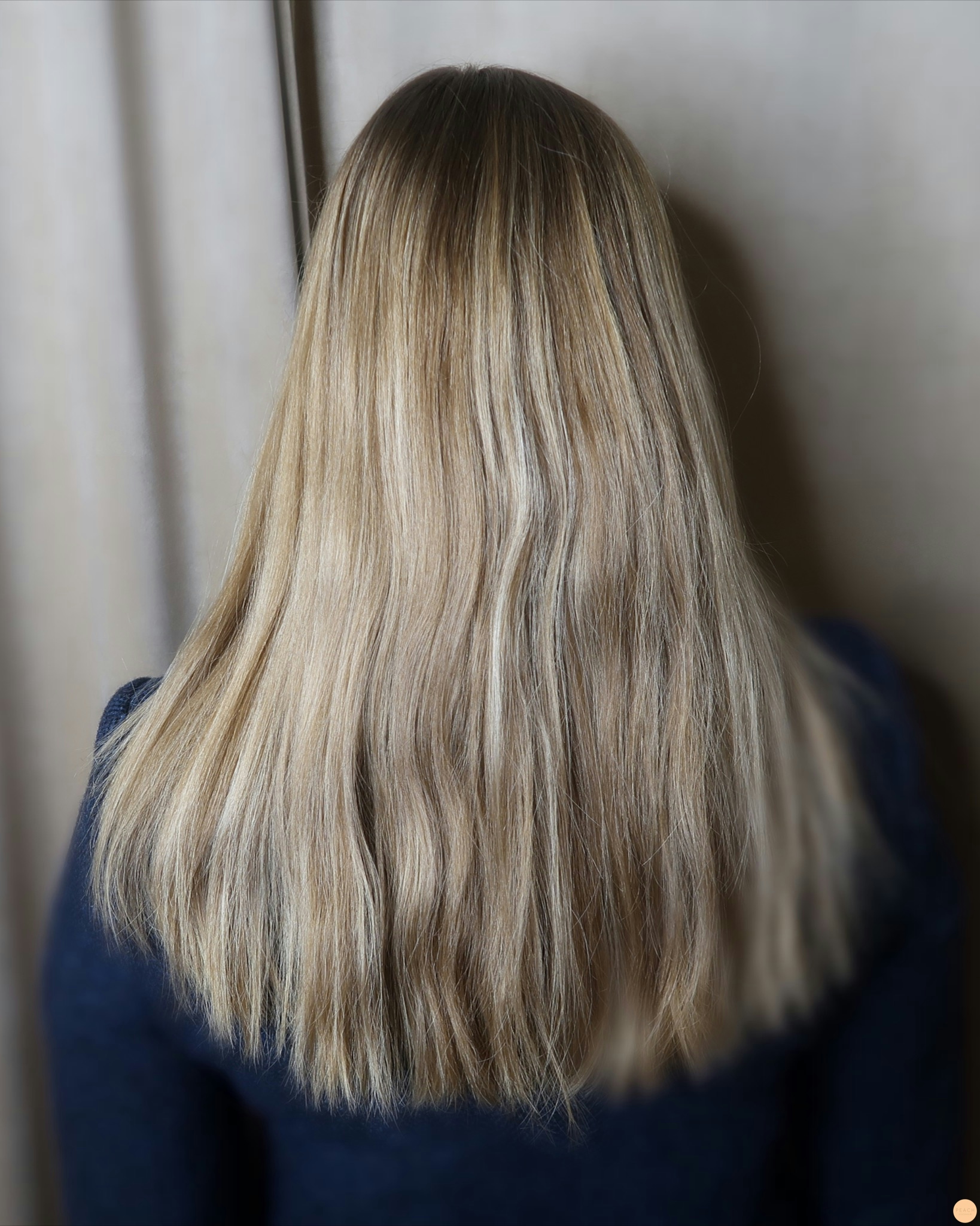 Soft koppar blond