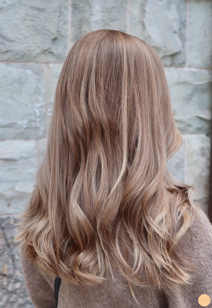 Lowlights i blont hår