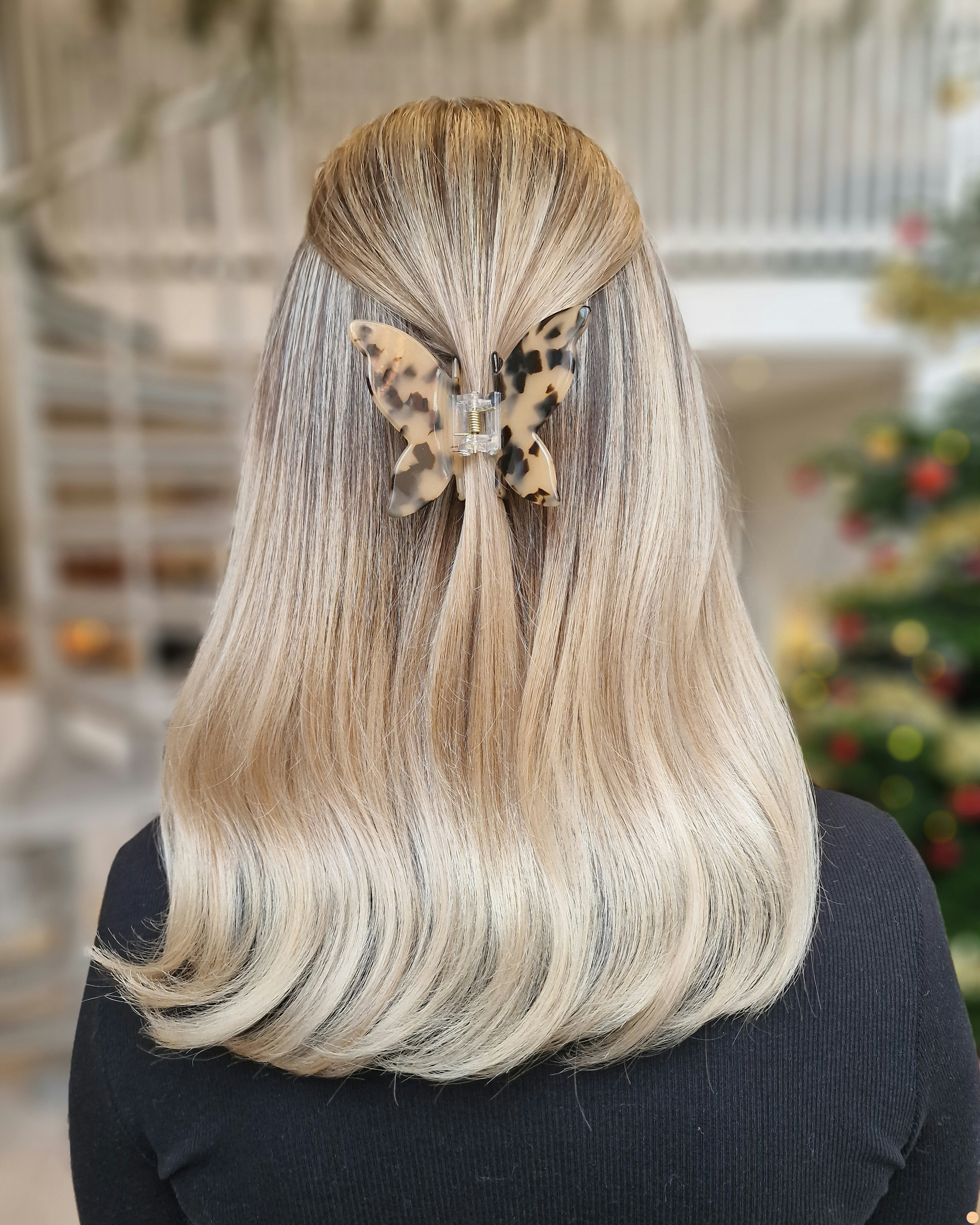 Seamless blonde