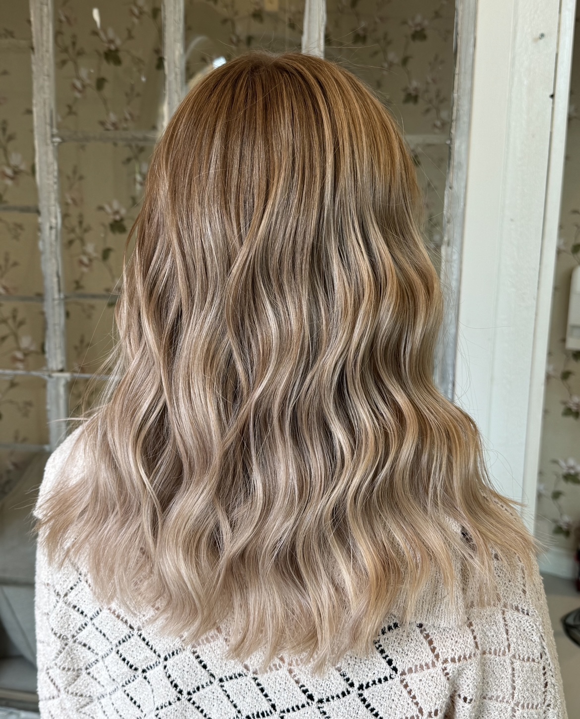 Lowlights i blont hår