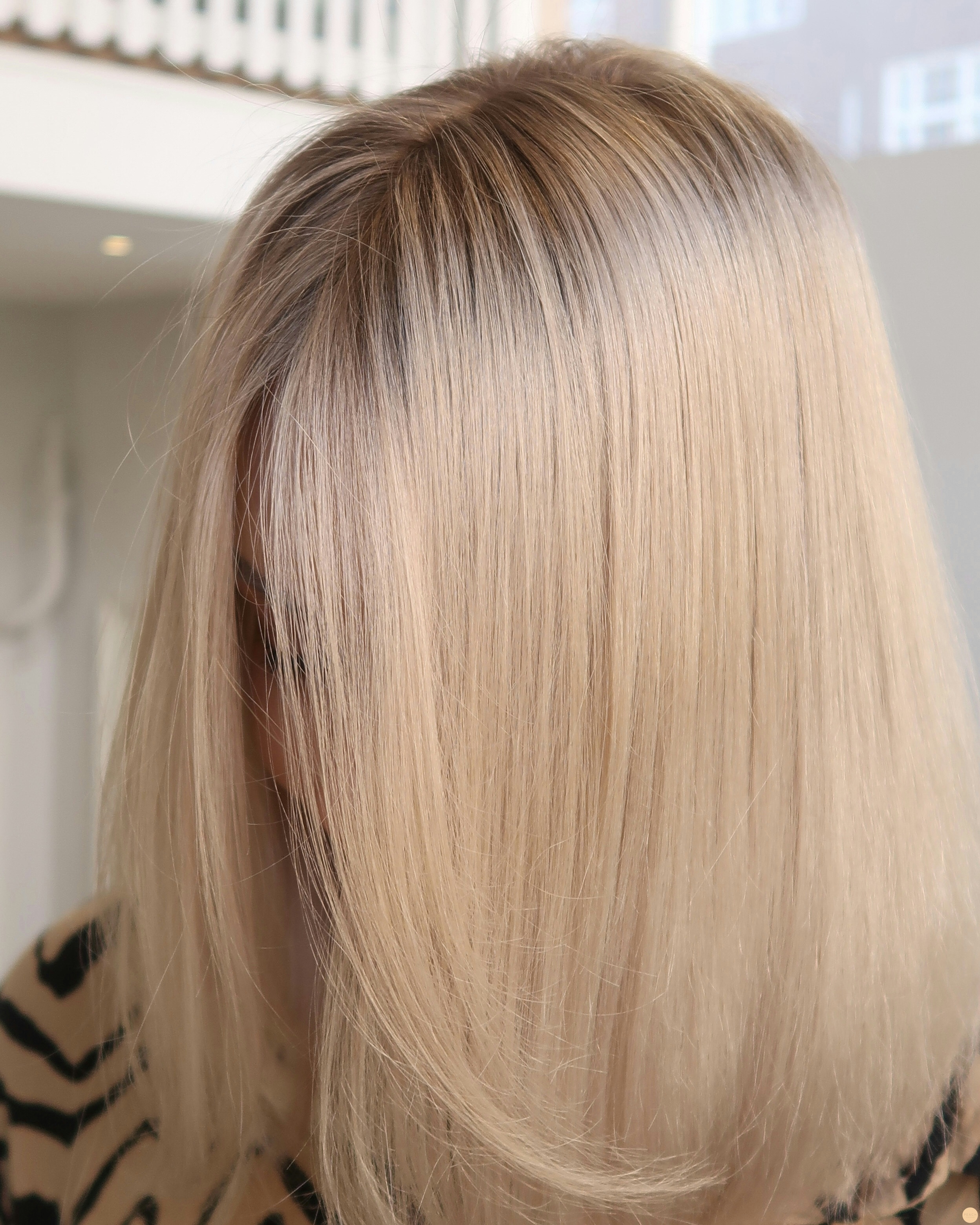 Beige blond hårfärg lob