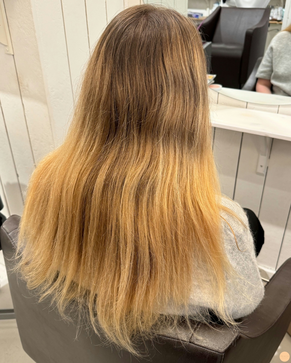Varm blond hårfärg