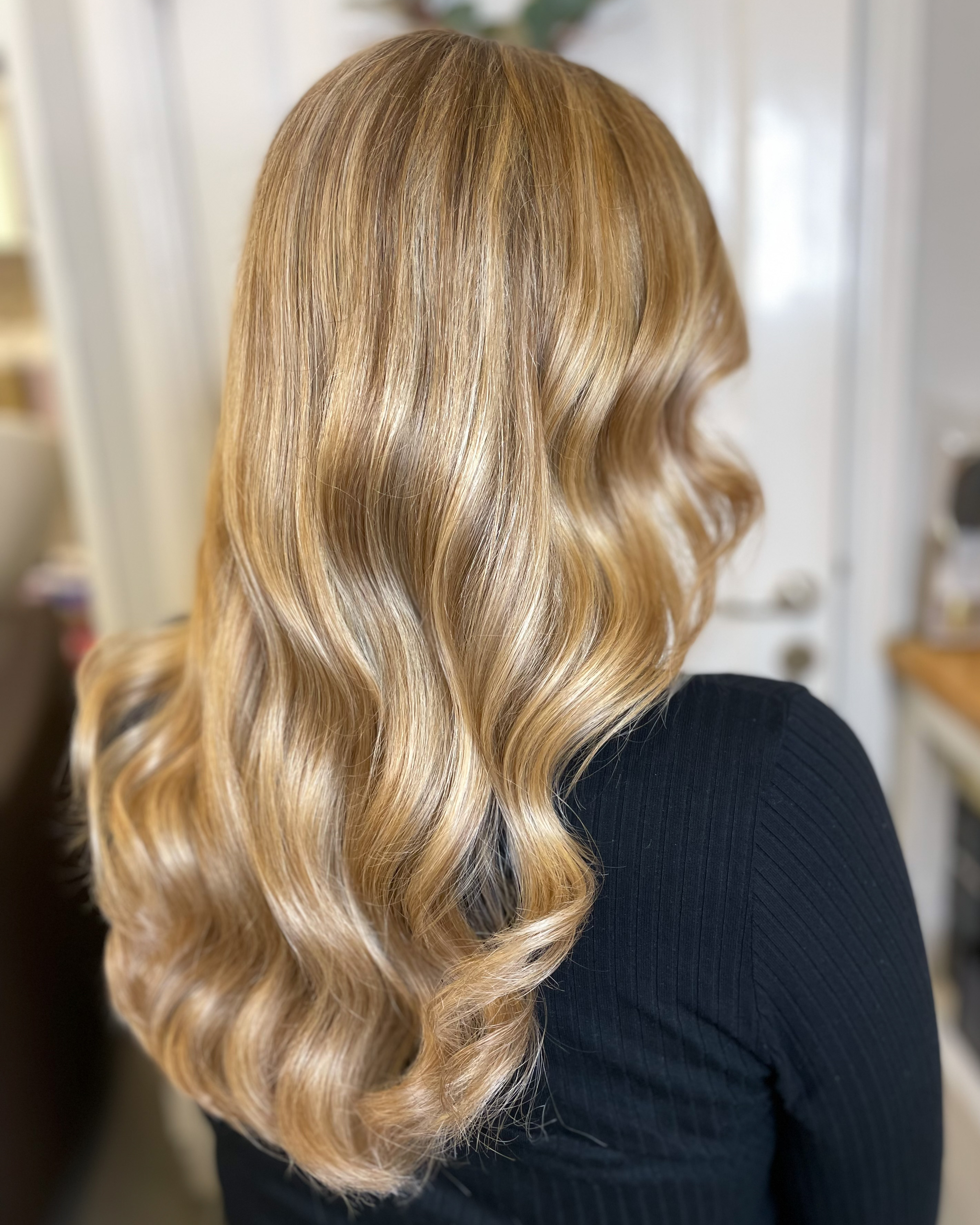 Vivid Glossing Blond Capture Art Vivid Glossing Blond Capture Art