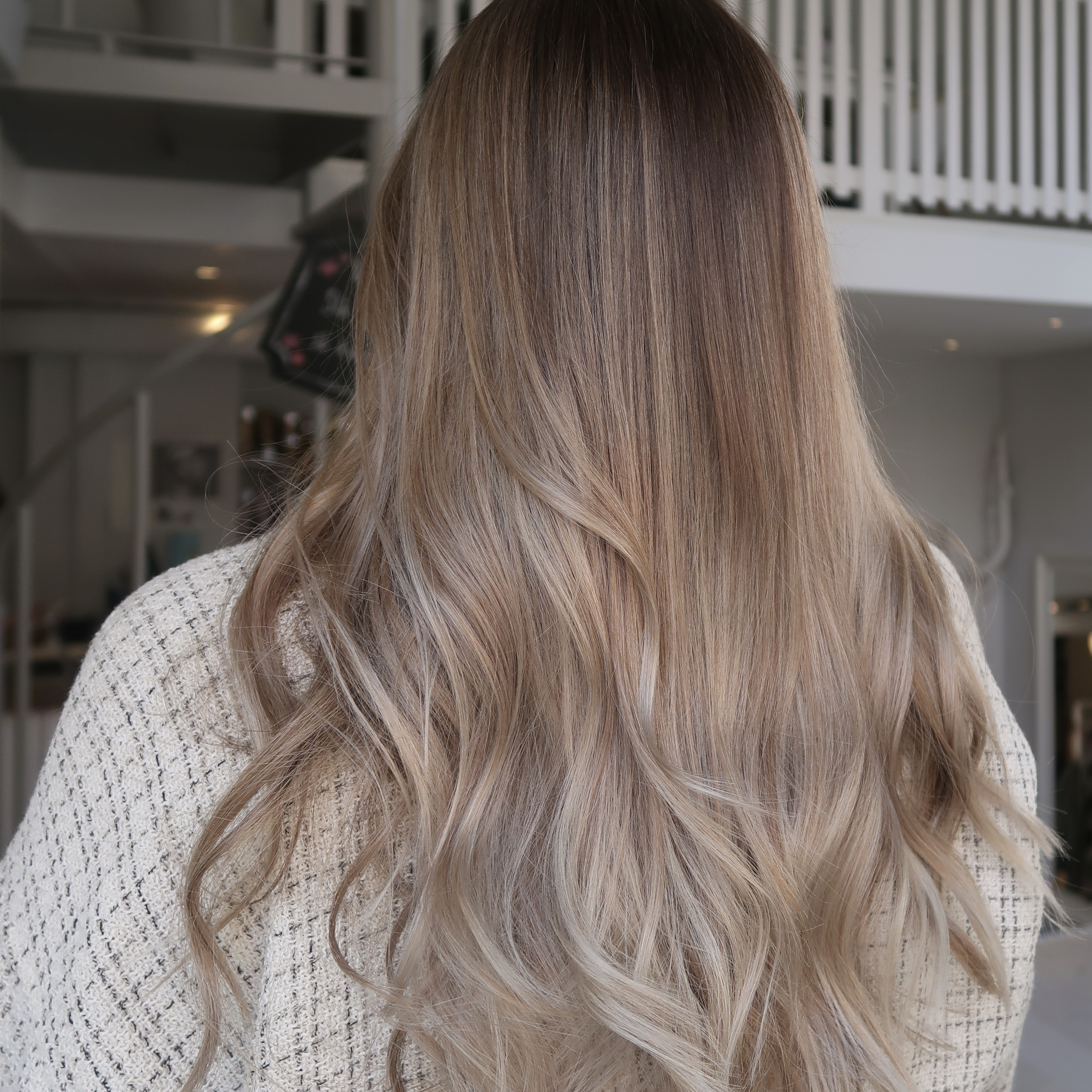 Beige balayage