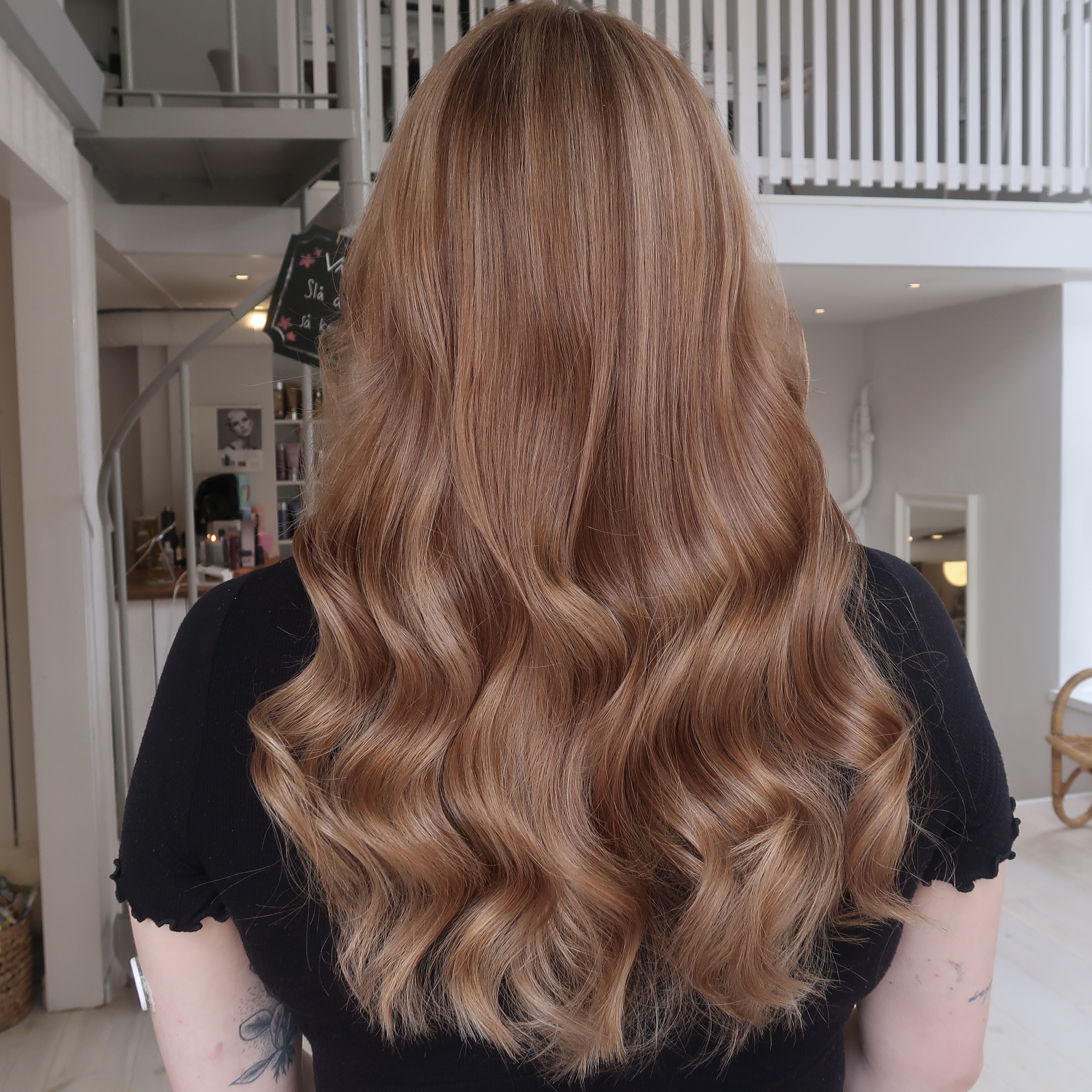 Caramel blond hårfärg